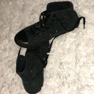 Black converse